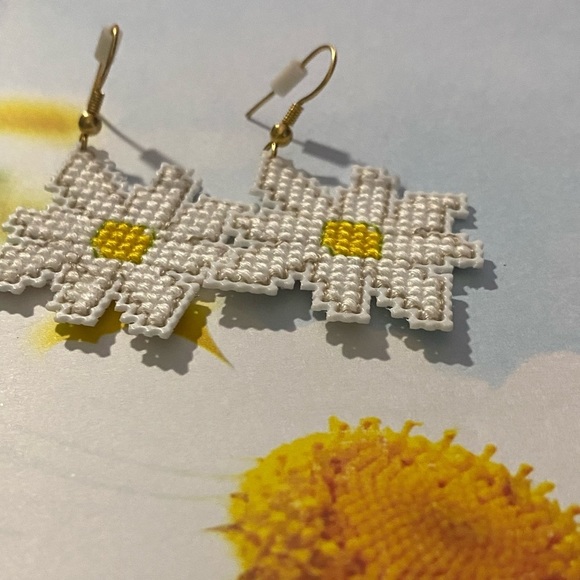 Needlepoint Daisy Earrings - Picture 8 of 10
